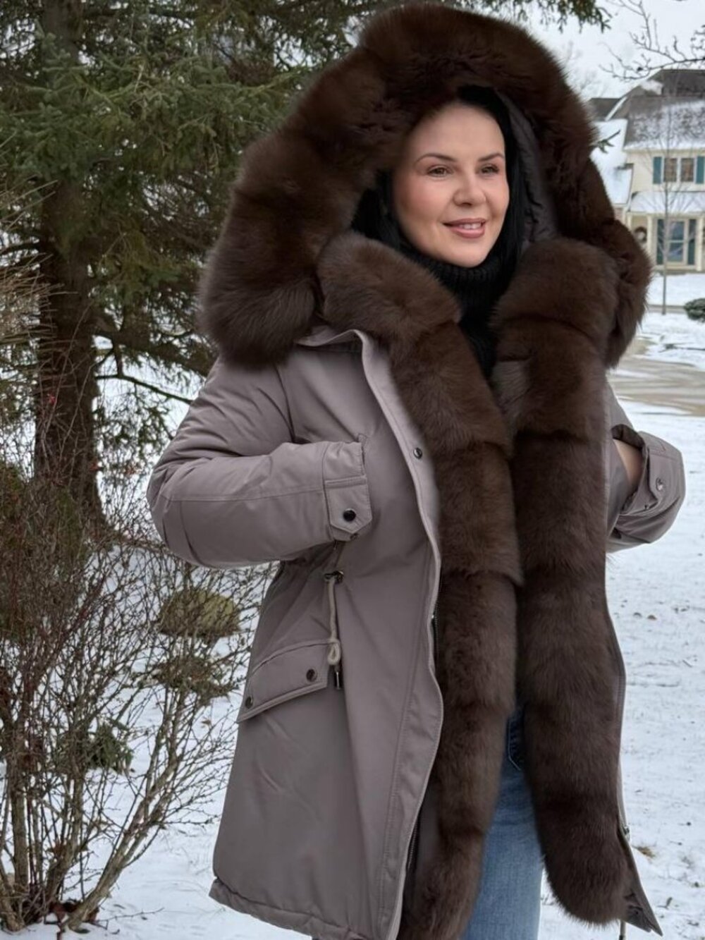 Women's Winter Parka with Real Fox Fur, Heavy Duty Winter Jacket - Picture 7 of 9